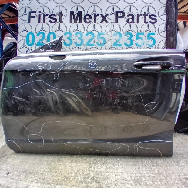 MERCEDES BENZ CLS  W218  PASSENGER SIDE FRONT DOOR ( NEAR SIDE FRONT )