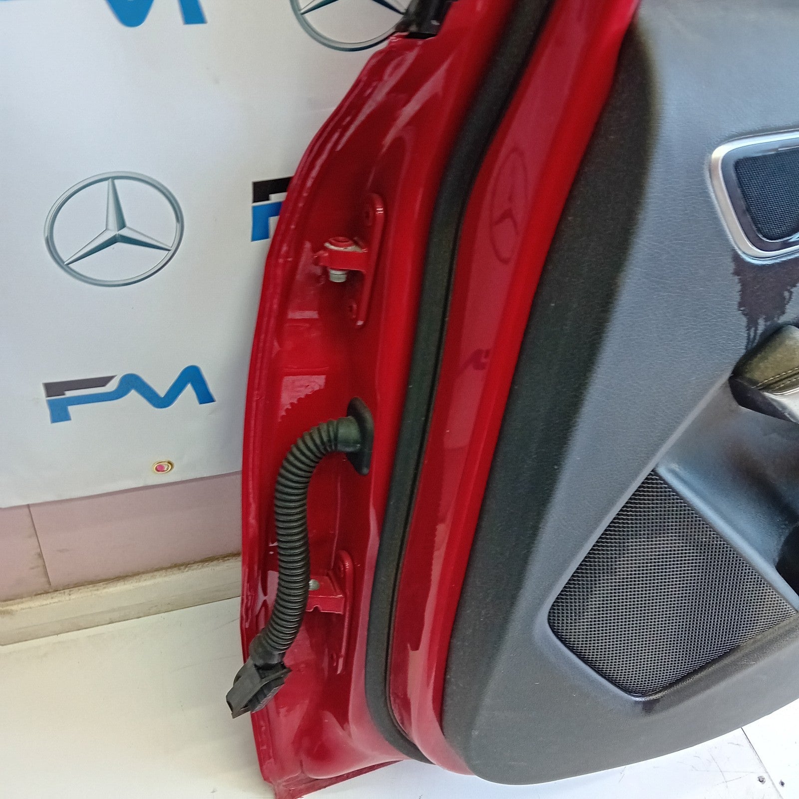 MERCEDES BENZ A-CLASS  DRIVER SIDE REAR DOOR ( OFF SIDE REAR ) FM08