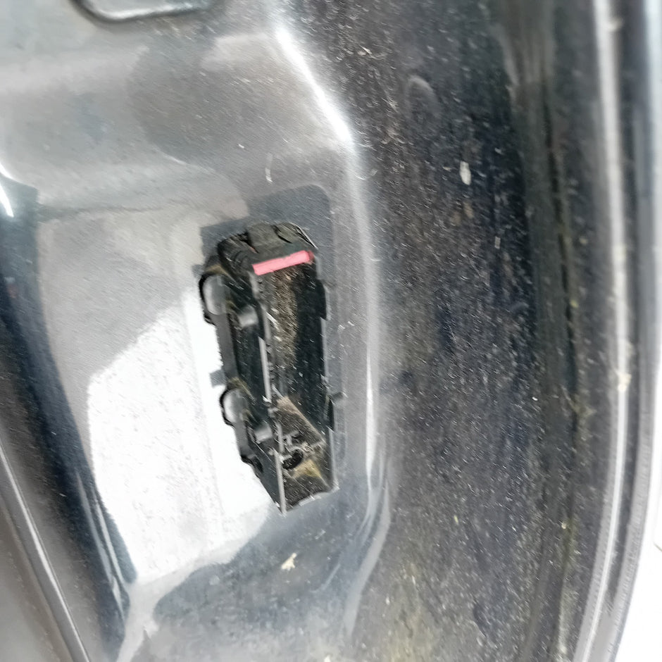 MERCEDES BENZ C-CLASS W205 PASSENGER SIDE REAR DOOR N/S/R GREY FMD122