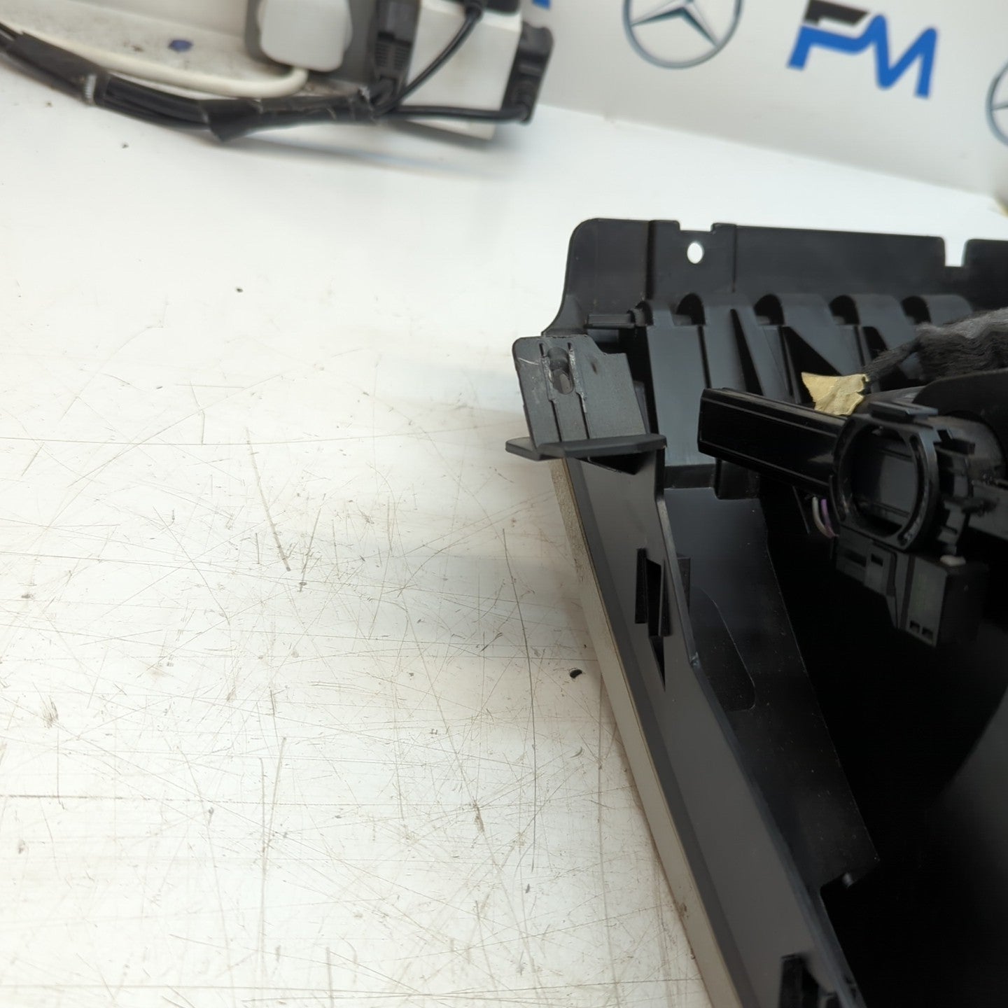 MERCEDES B-CLASS W246 DASHBOARD GLOVEBOX 2012 FM001437