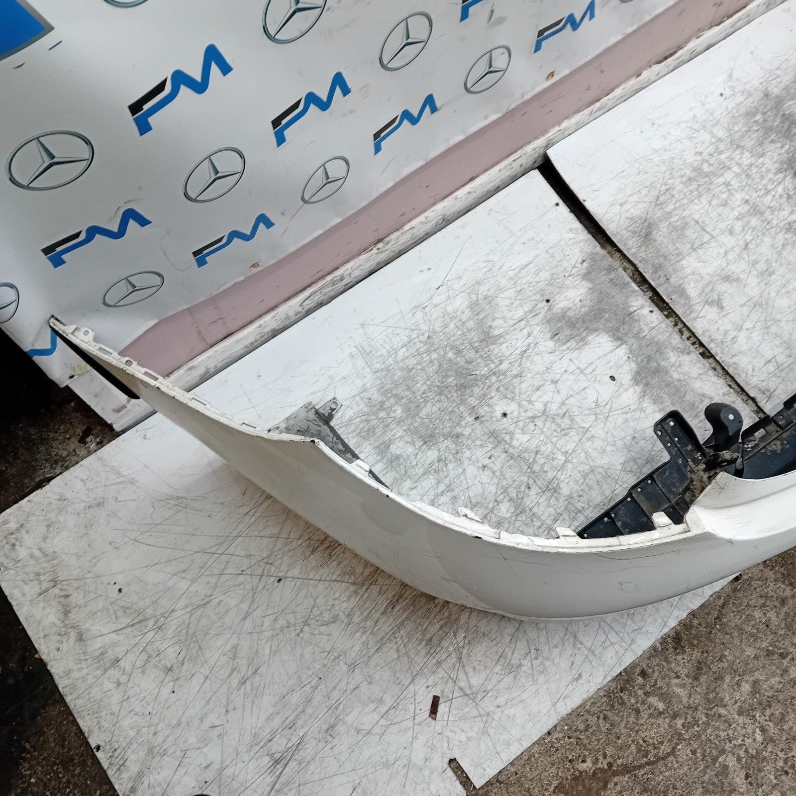 MERCEDES BENZ C-CLASS C205 COUPE REAR BUMPER 2016 ON WHITE COMPLETE FMX34