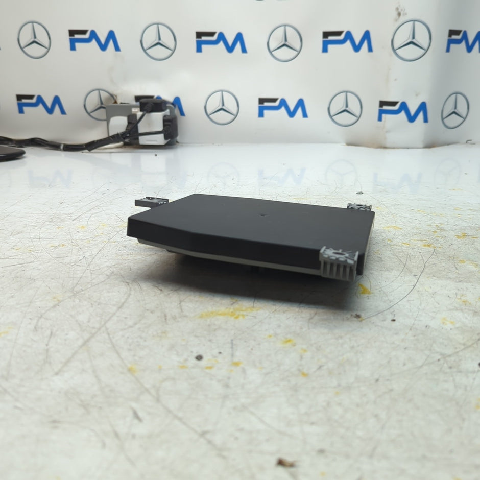 MERCEDES E-CLASS REAR SAM CONTROL MODULE W213 A2139003008 2016 FM001371