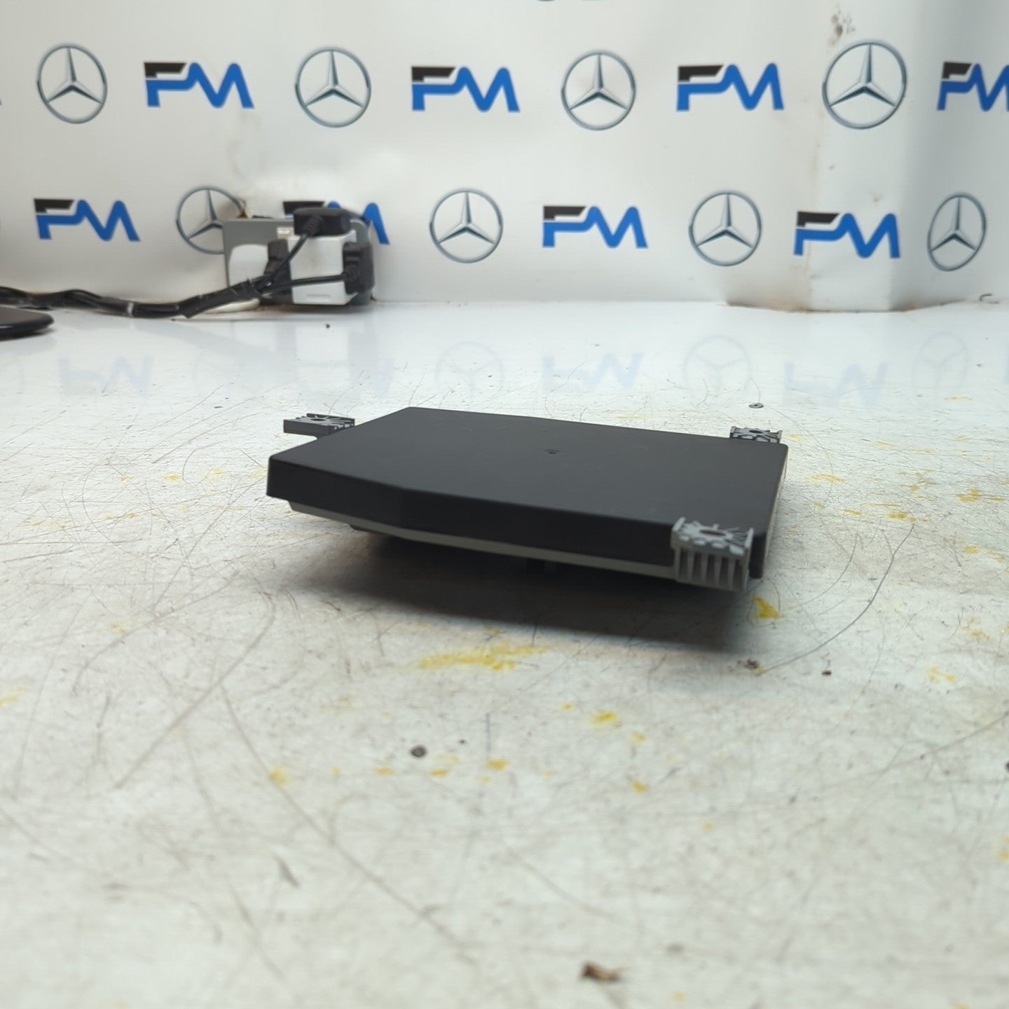 MERCEDES E-CLASS REAR SAM CONTROL MODULE W213 A2139003008 2016 FM001371