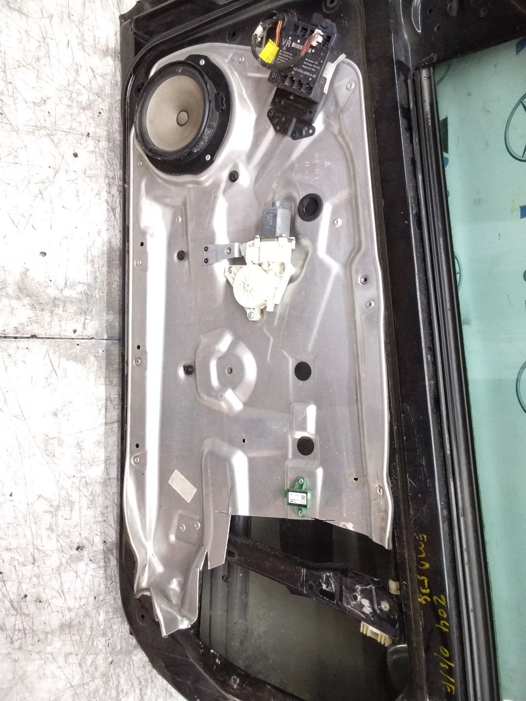 MERCEDES C-CLASS W204 SLN DRIVER FRONT DOOR OSF BLACK 2008-14  FMD534