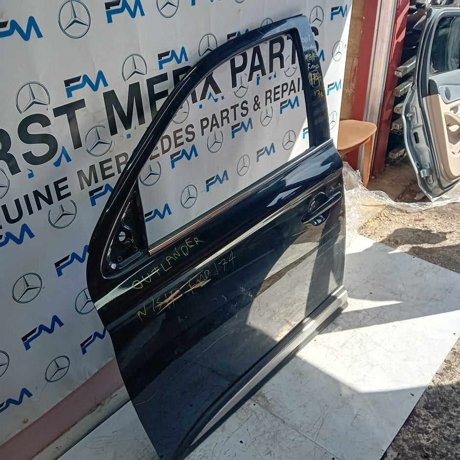 MITSUBISHI OUTLANDER MK3 PASSENGER SIDE FRONT DOOR BLACK 2013 FMD174