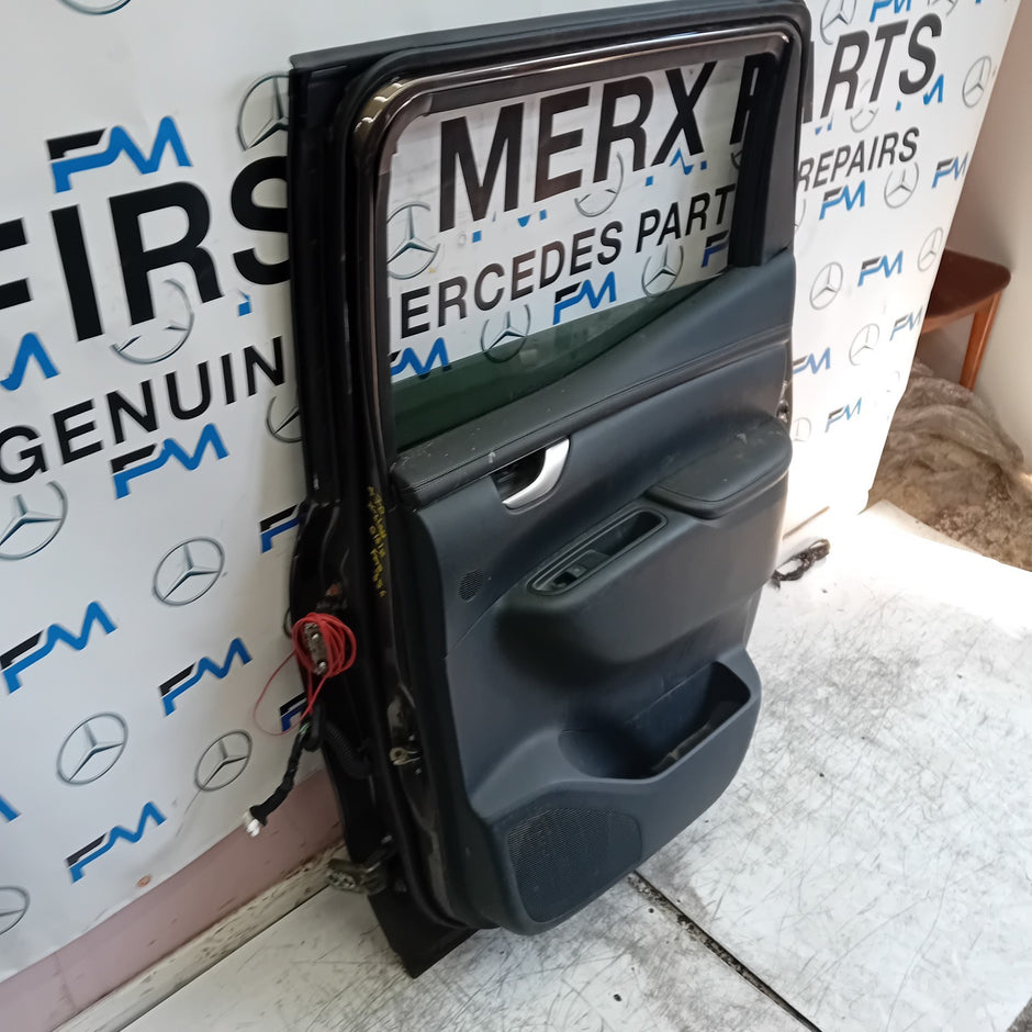MERCEDES BENZ X-CLASS W470 DRIVER REAR DOOR OSR BROWN COMPLETE FMD356