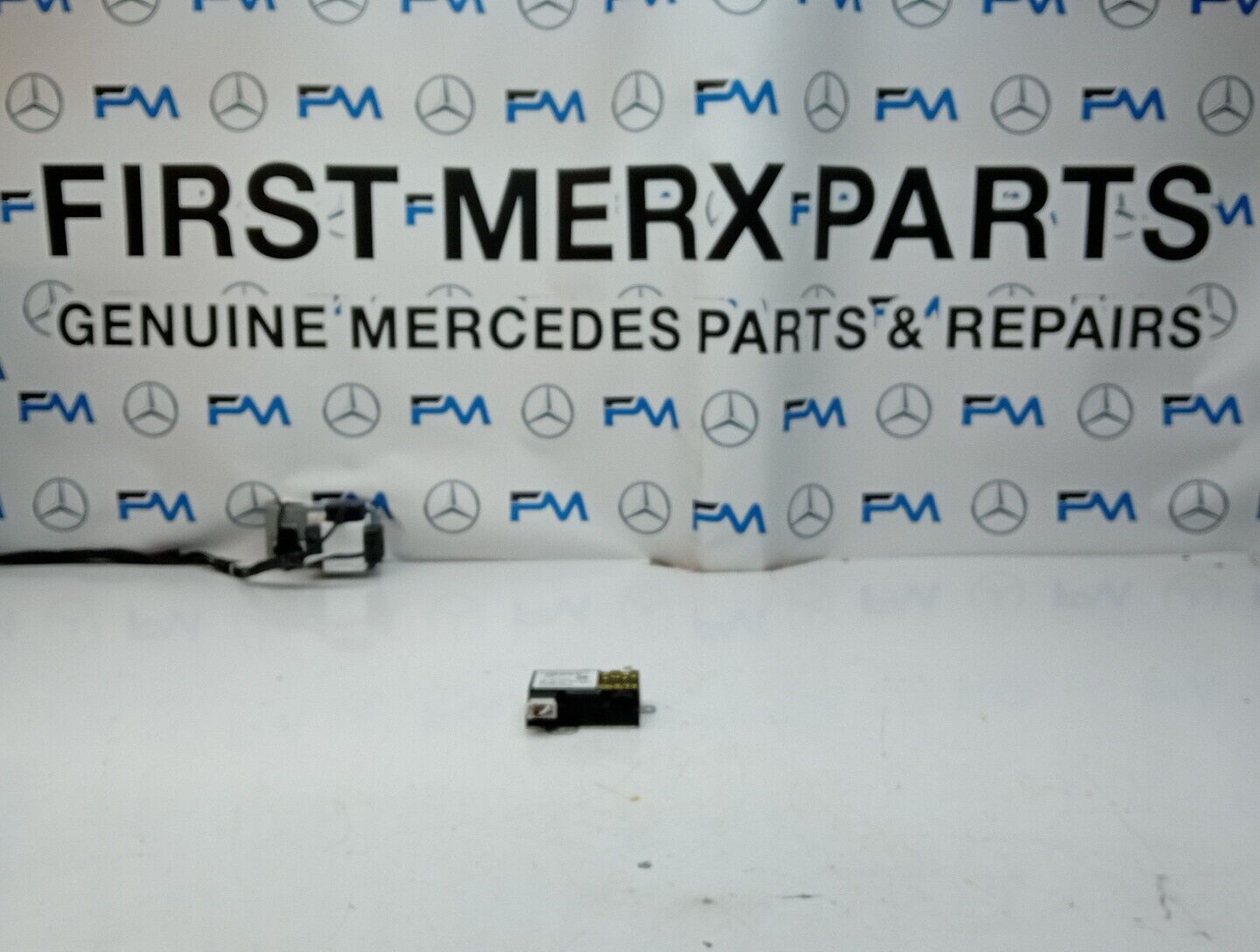 Mercedes  A B E W176 W212 W246 Fuel Pump Module Control Unit A0009006207 FM00278