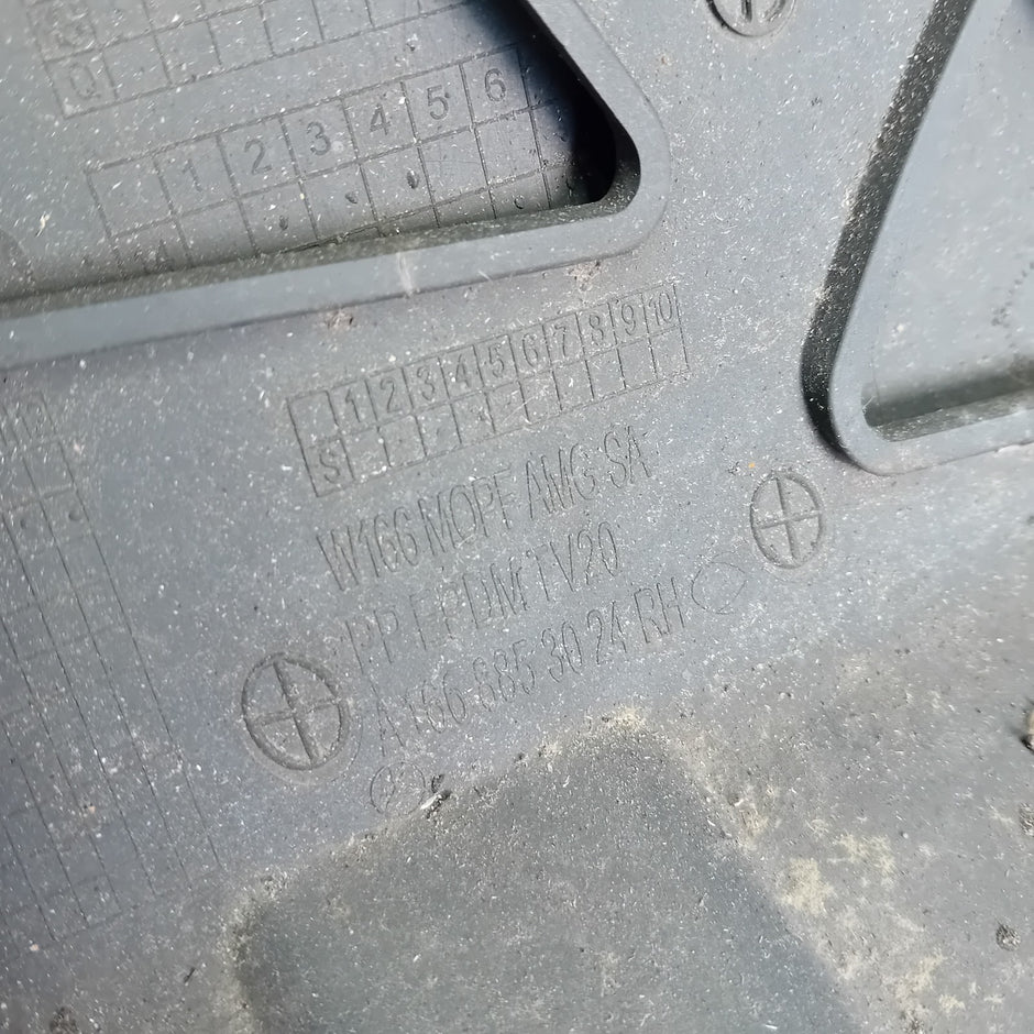 MERCEDES BENZ  GLE W166 SALOON REAR BUMPER BLACK 2016 A1668853024 FMX83