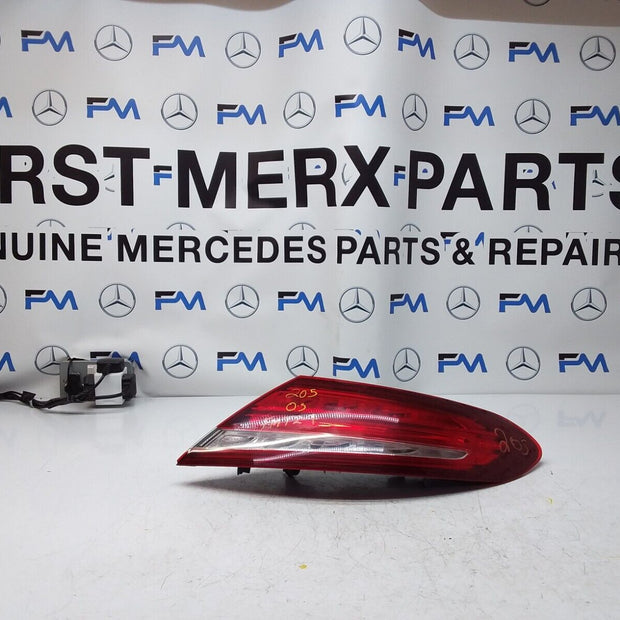 2016 MERCEDES  C CLASS W205 REAR DRIVER SIDE O/S LED LIGHT A2059066400 FMT24
