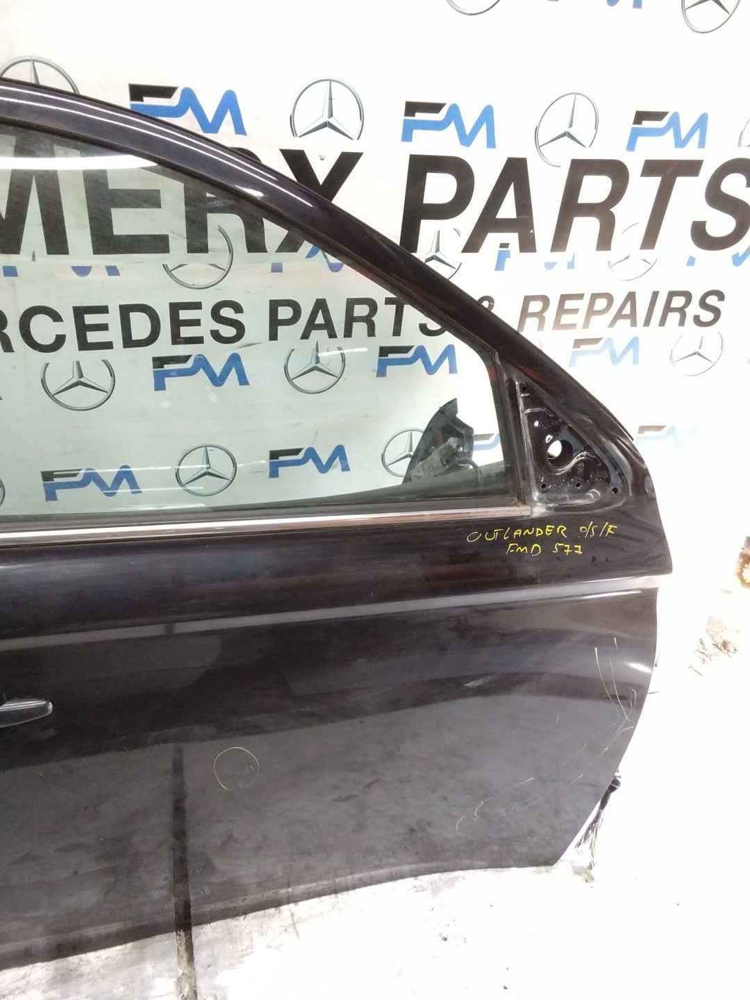 MITSUBISHI OUTLANDER DRIVER FRONT DOOR OSF BLACK COMPLETE FMD577
