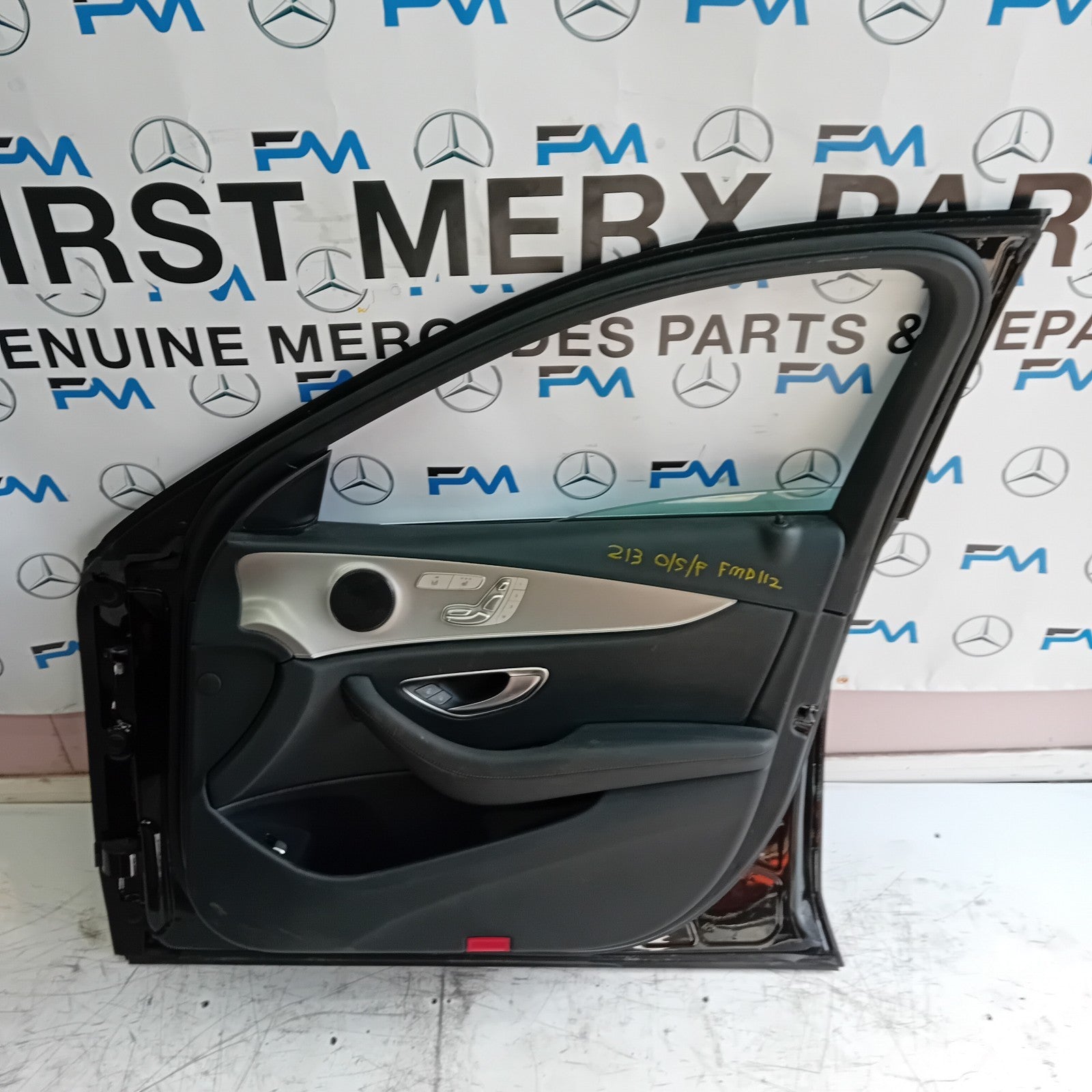 MERCEDES BENZ  E-CLASS W213 DRIVER SIDE FRONT DOOR O/S/F COMPLETE BLACK FMD112