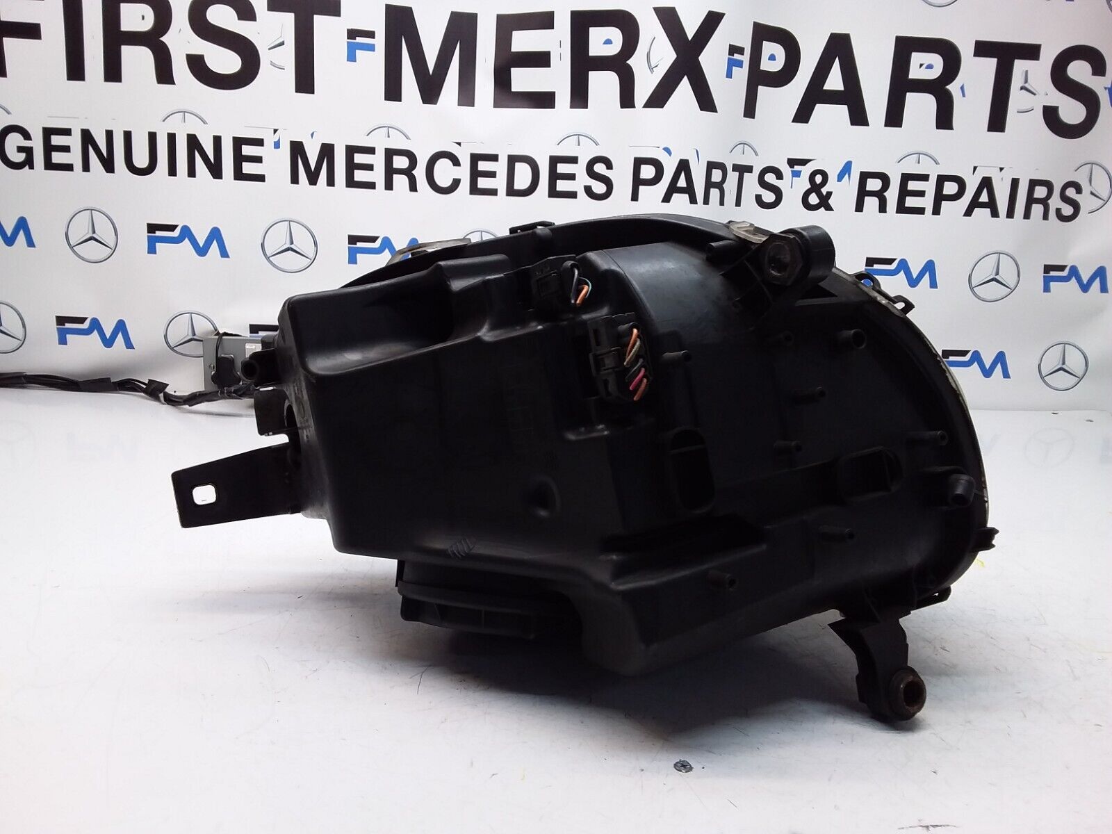 2009 MERCEDES R-CLASS W251 HEADLIGHT PASSENGER N/S FMH137