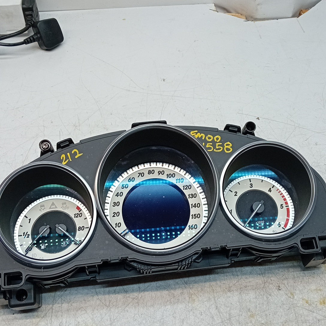 MERCEDES E-CLASS W212 SPEEDOMETER INSTRUMENT CLUSTER BLACK A2129007329 FM001558