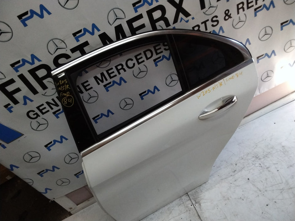 MERCEDES BENZ C-CLASS W205 PASSENGER SIDE REAR DOOR N/S/R COMPLETE WHITE FMD84
