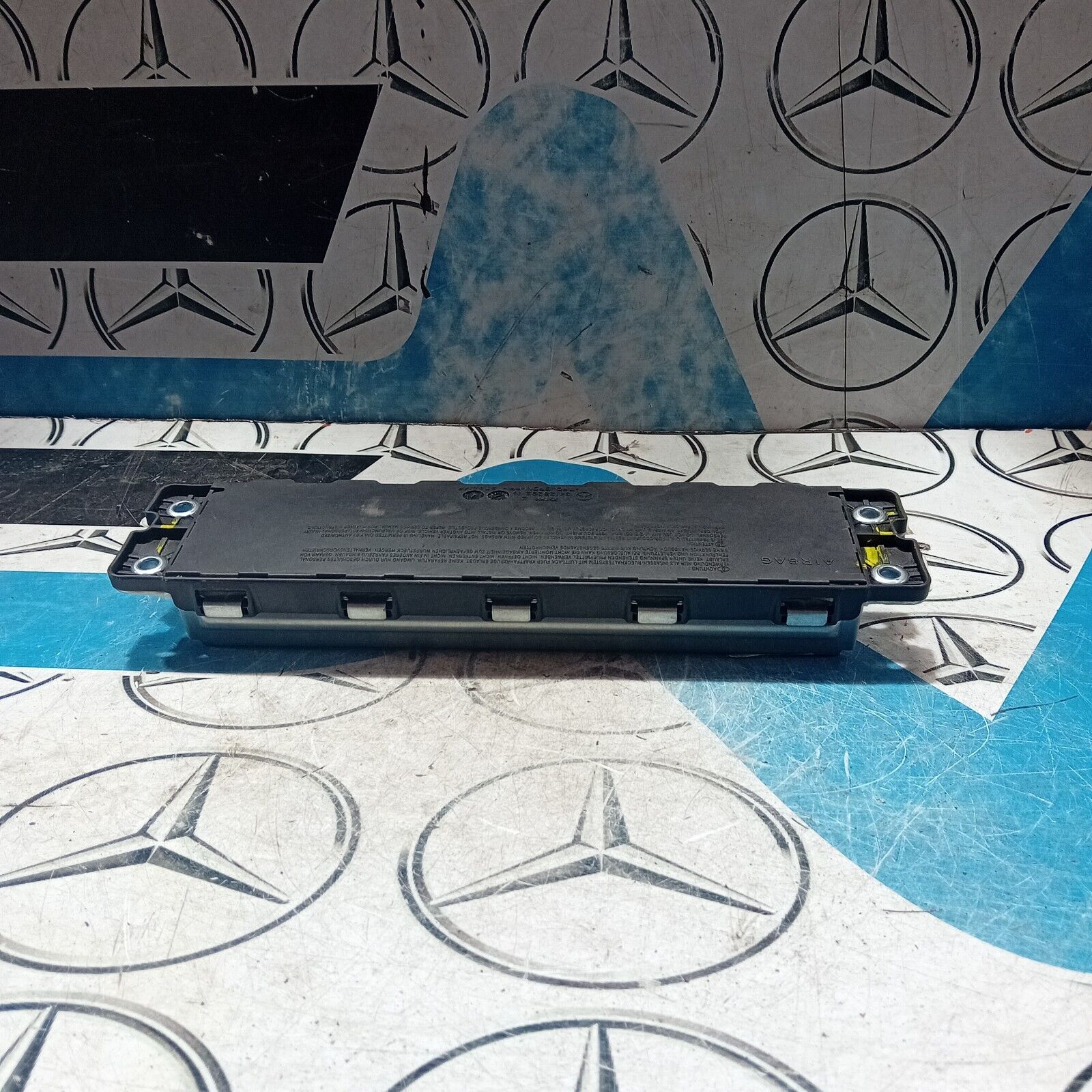 2015 MERCEDES BENZ C-CLASS W205 C43 AMG DRIVER SIDE KNEE AIRBAG A2058601600
