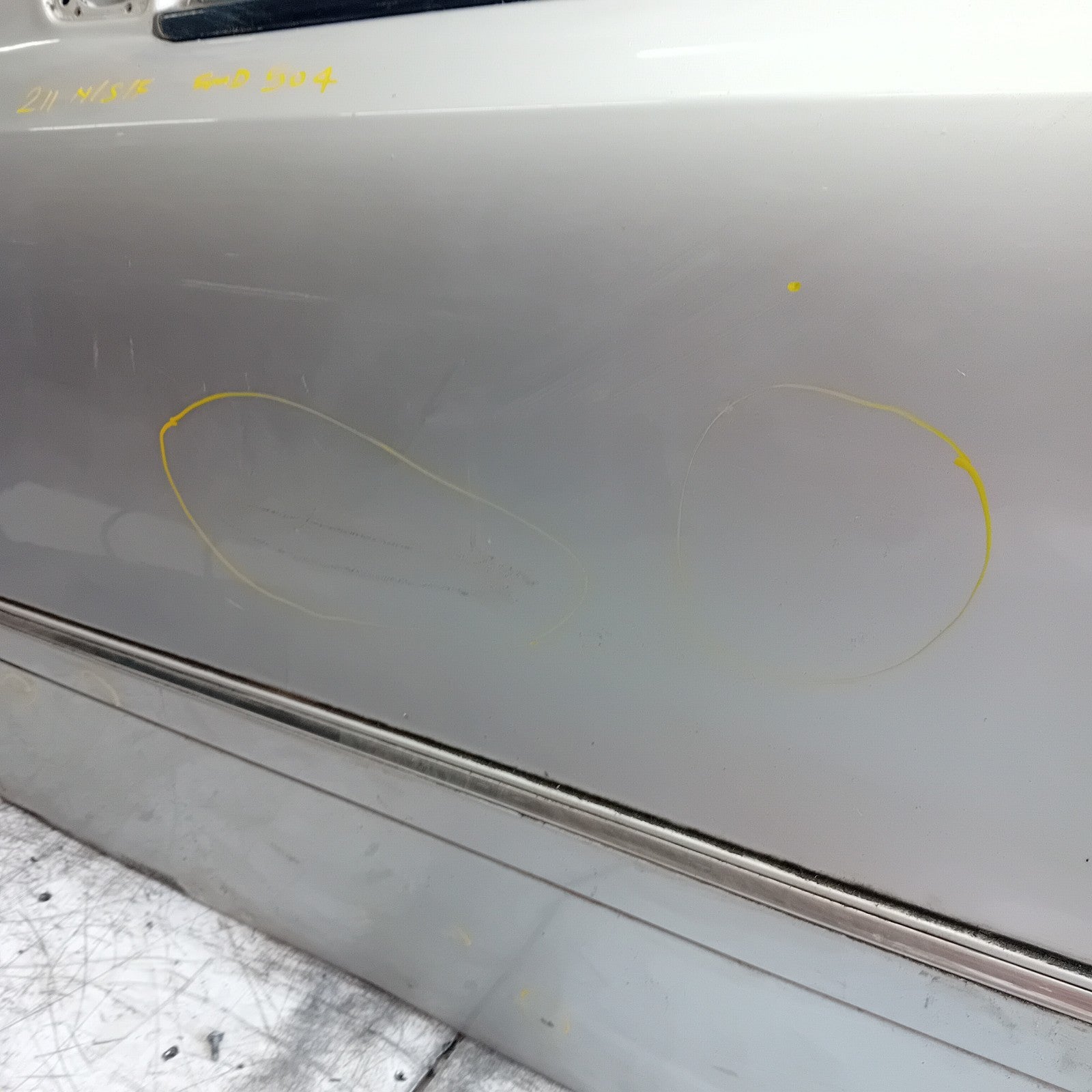 MERCEDES E-CLASS W211 PASSENGER FRONT DOOR NSF 2009 SILVER FMD504