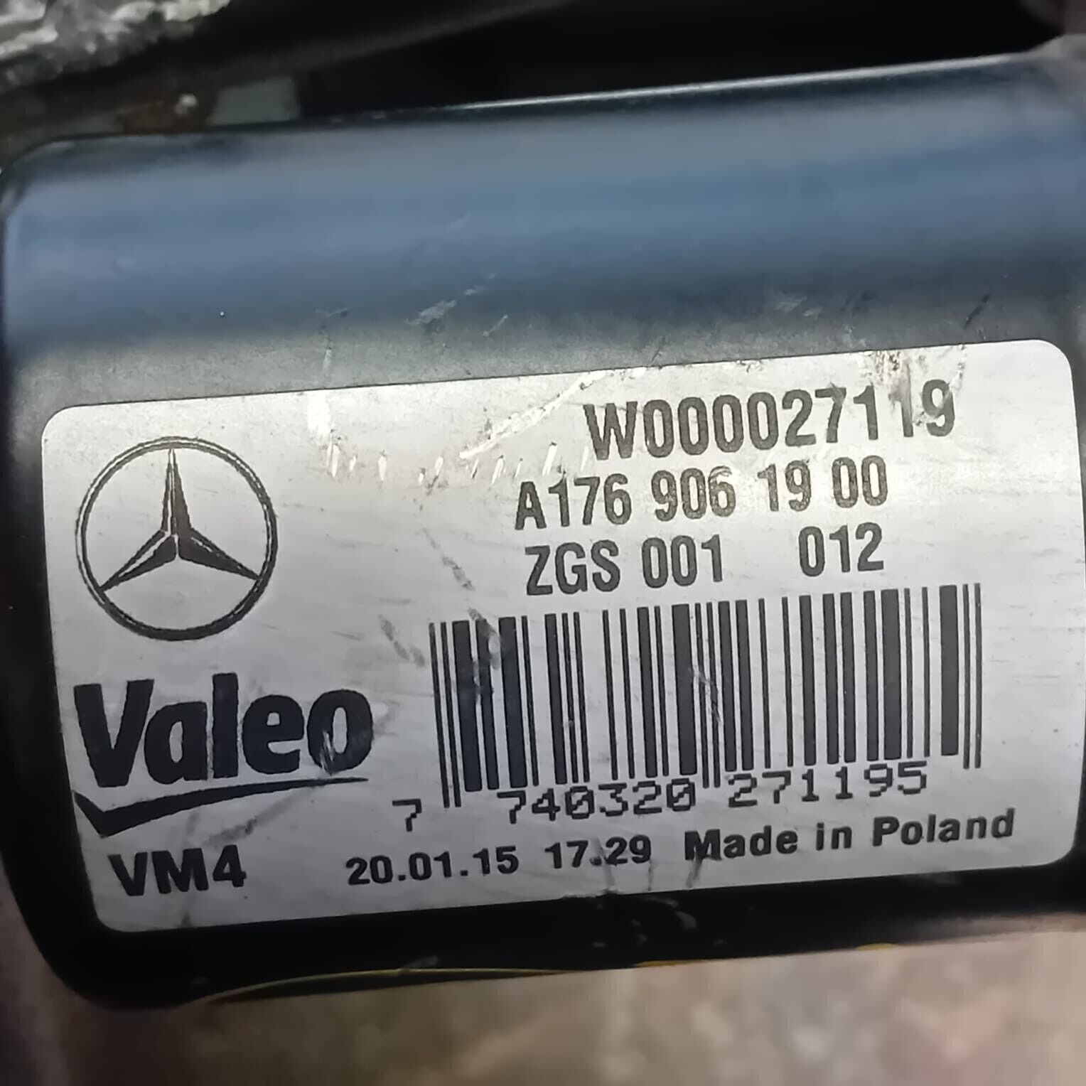 MERCEDES BENZ A-CLASS W176 WINDSCREEN WIPER MOTOR & LINKAGE A1769061900