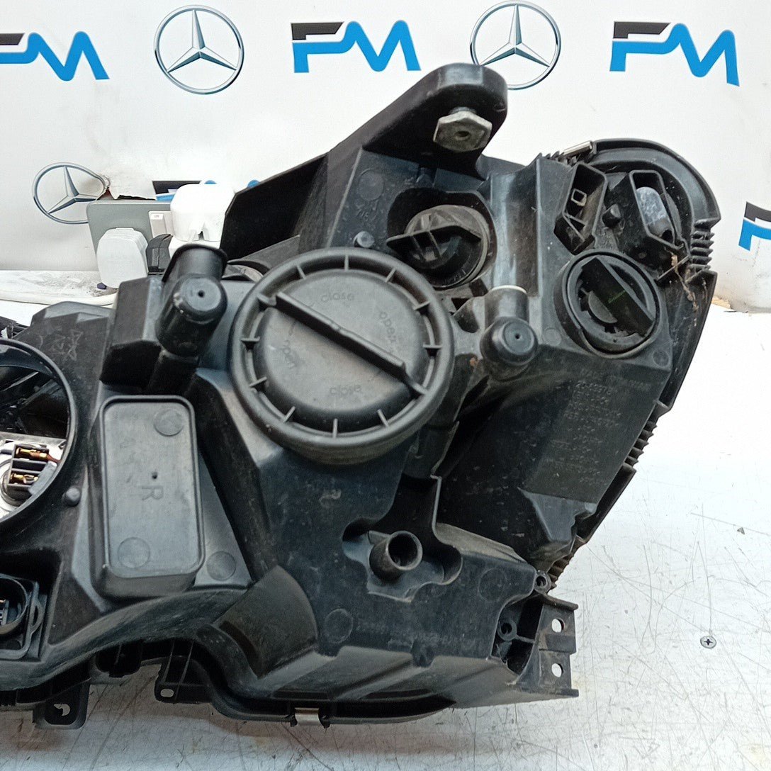 MERCEDES BENZ C-CLASS W204 DRIVER SIDE OS HEADLIGHT 2012 FMH193