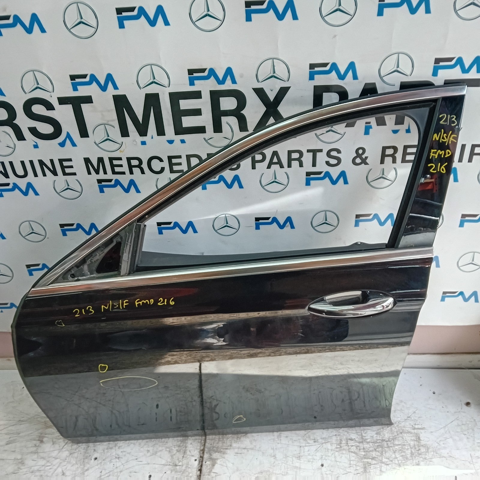 MERCEDES E-CLASS W213 SLN PASSENGER FRONT DOOR NSF BLACK 2016 ON COMPLETE FMD216