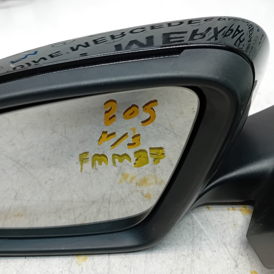 MERCEDES C-CLASS  W205 PASSENGER SIDE WING MIRROR A2058104702 BLACK PL FMM37