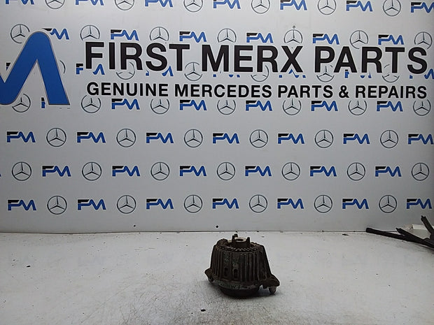 MERCEDES BENZ  E-CLASS  W212  ENGINE MOUNT RIGHT OS A2122406417 FMR356