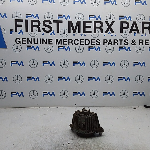 MERCEDES BENZ  E-CLASS  W212  ENGINE MOUNT RIGHT OS A2122406417 FMR356