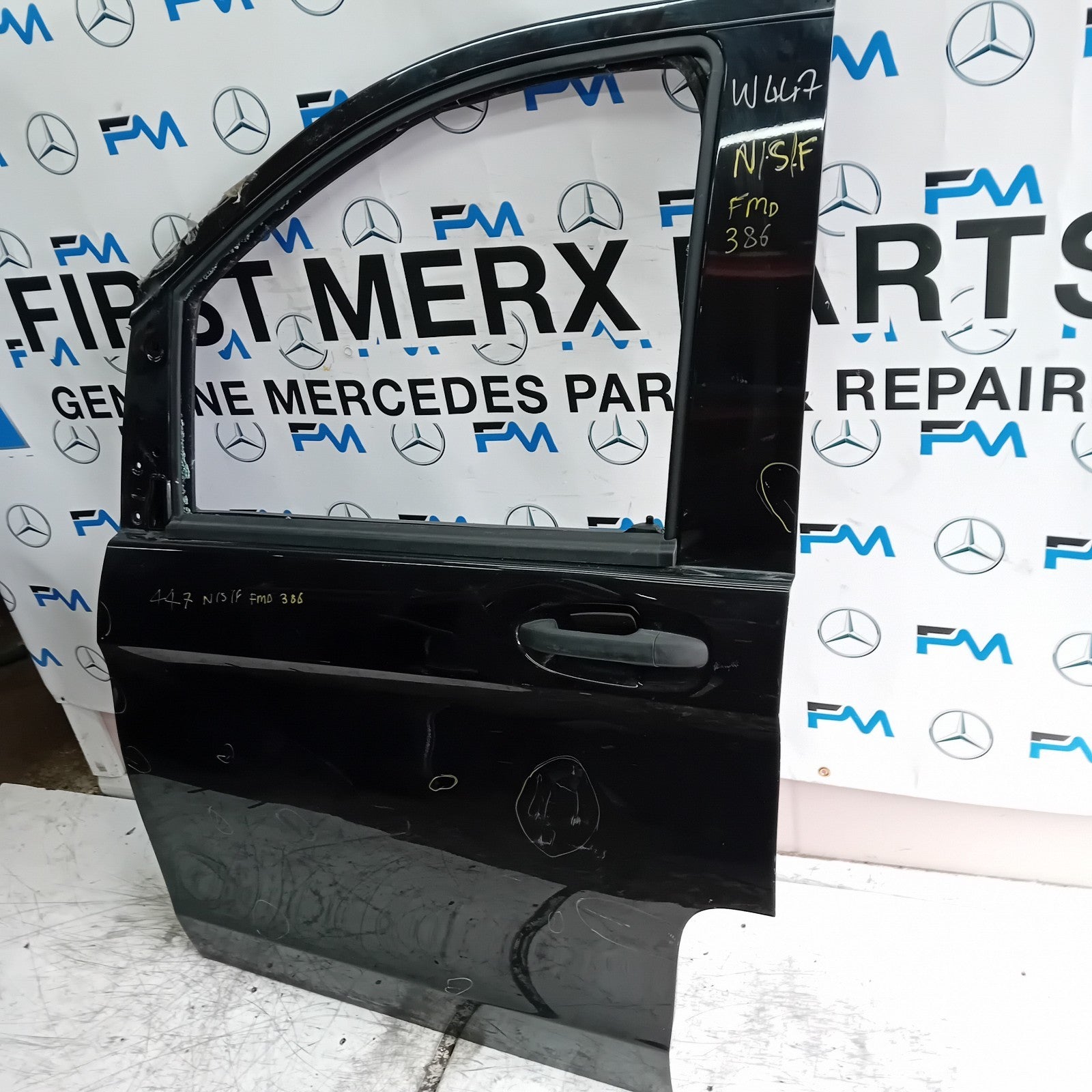 MERCEDES VITO W447 PASSENGER FRONT DOOR NSF BLACK 2014 ON COMPLETE FMD386