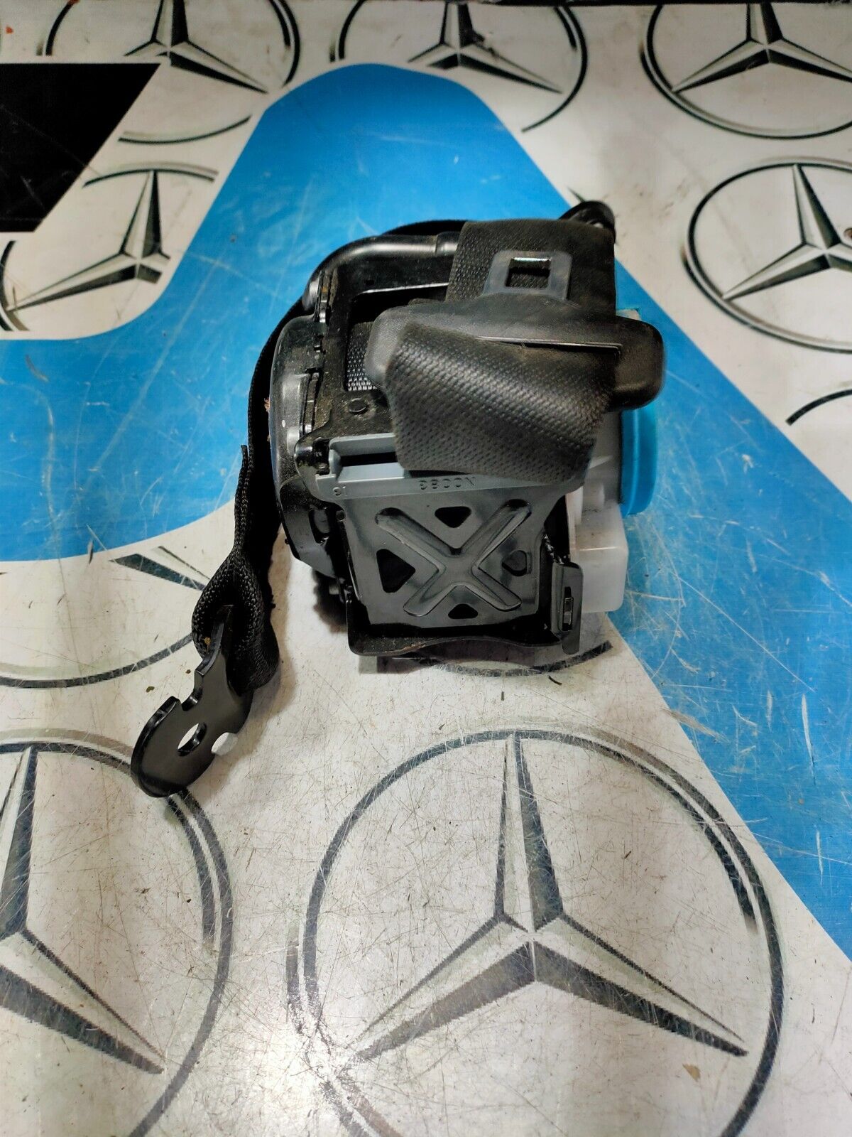 2013-2019 MERCEDES CLA C117  REAR SEAT BELT  GENUINE A1178601085