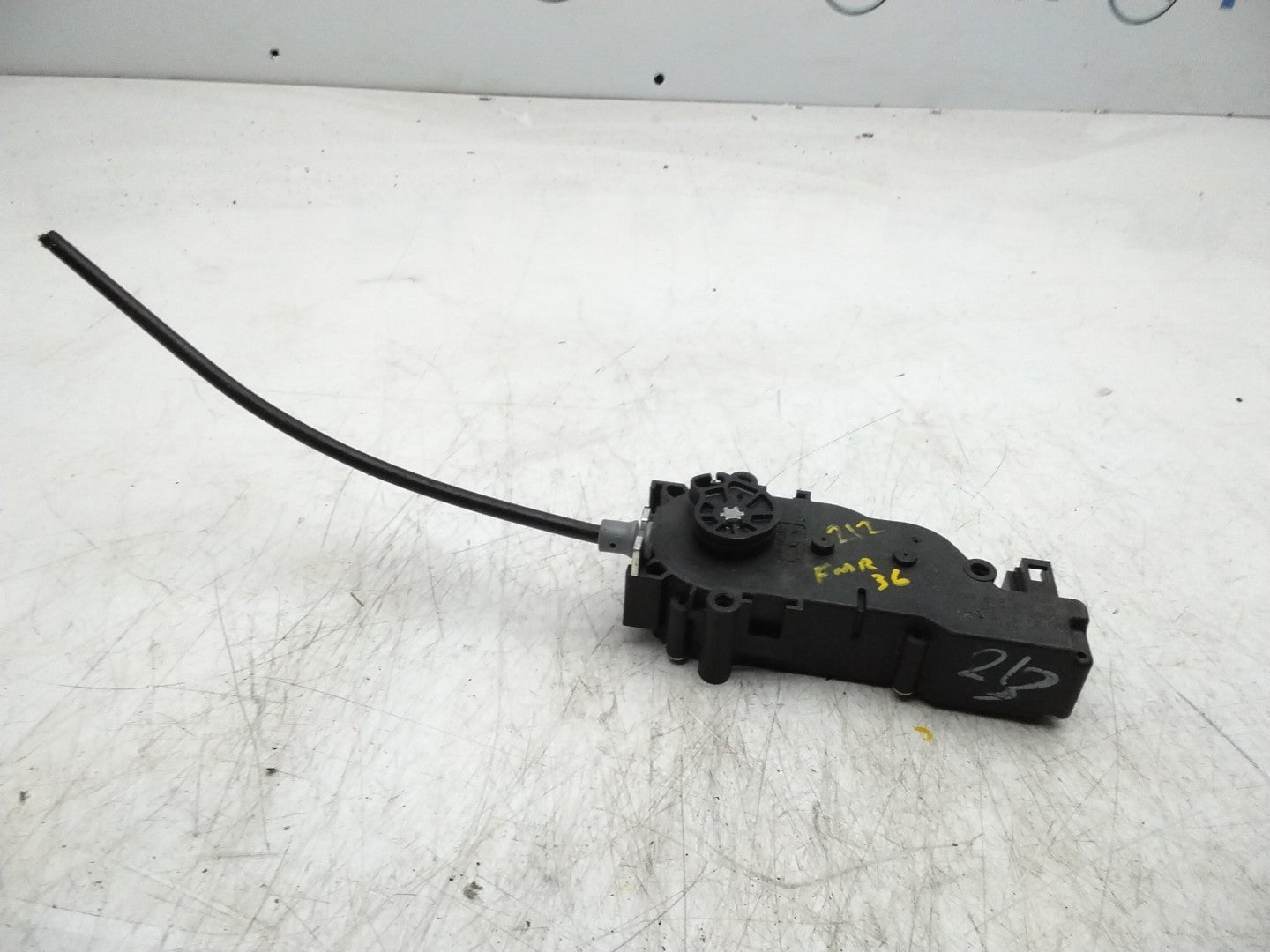 MERCEDES MERCEDES E-CLASS W212 REAR TAILGATE LOCK ACTUATOR A2047500060 FMR36