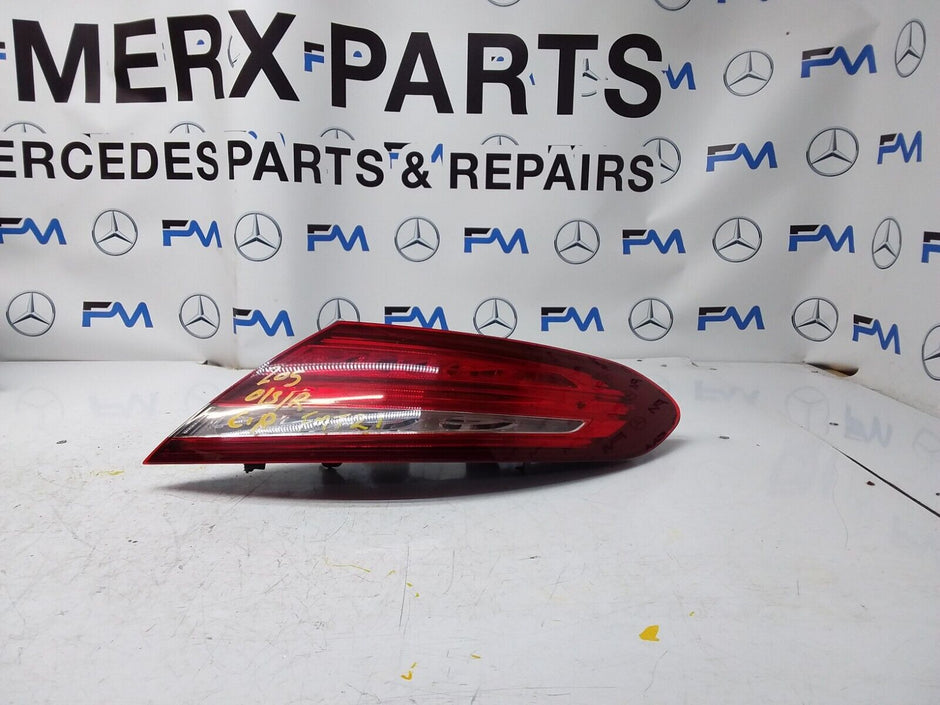 2016 MERCEDES  C CLASS W205 REAR DRIVER SIDE O/S LED LIGHT A2059066400 FMT21