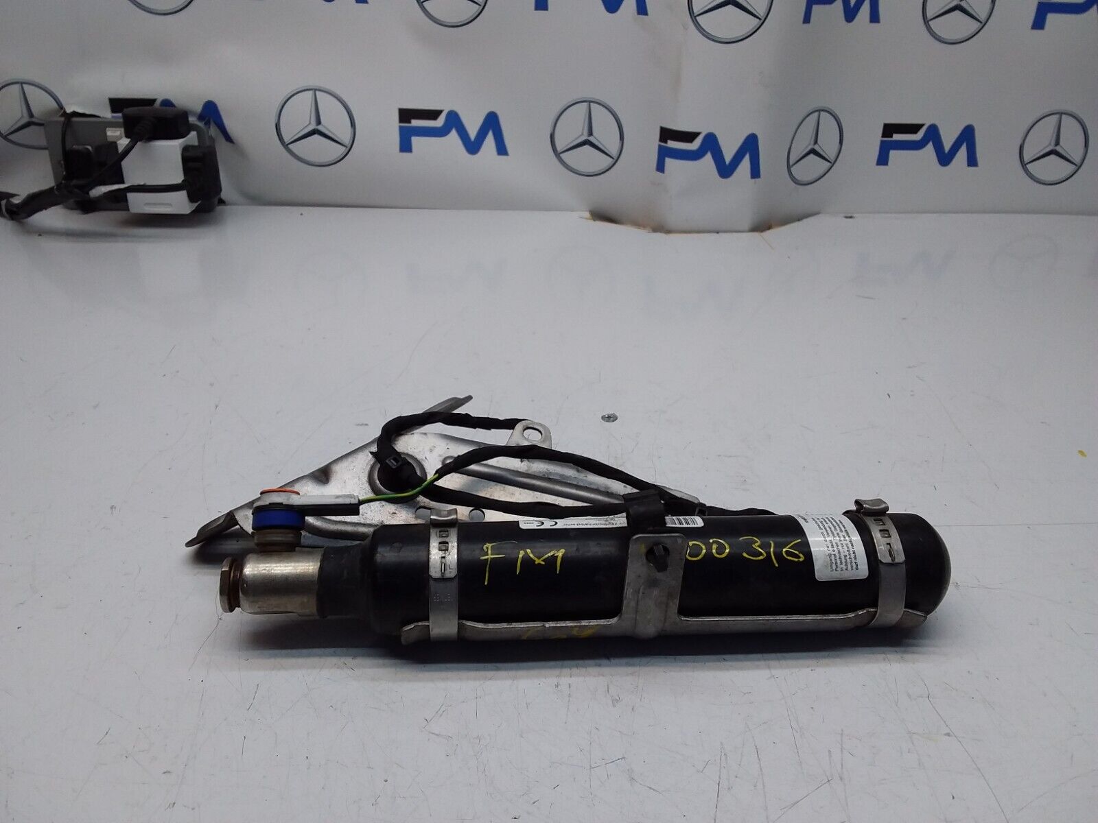 MERCEDES C-CLASS GAS GENERATOR ACCIDENT PROTECTION 2018 A2058604700 FM00316