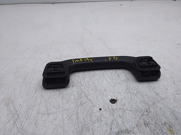 MERCEDES A-CLASS W176 REAR ROOF GRAB HANDLE PASSENGER SIDE  A0998150039 FMR194