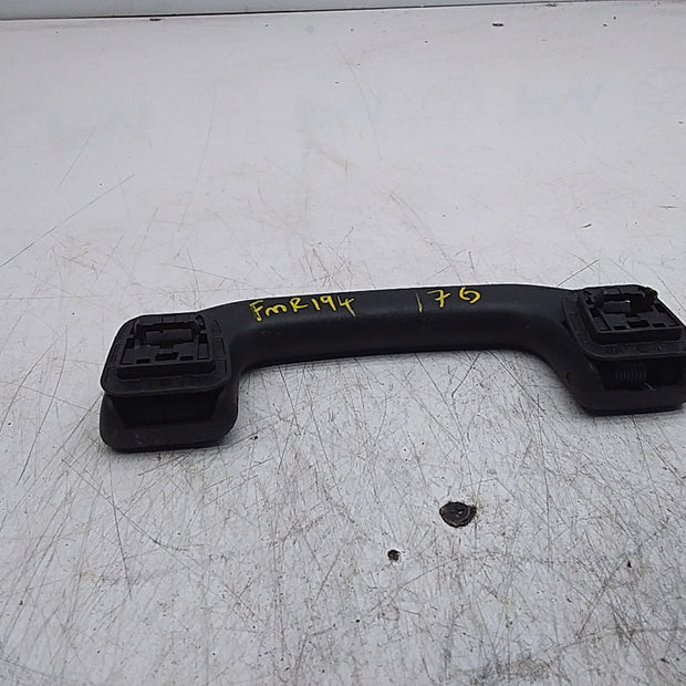 MERCEDES A-CLASS W176 REAR ROOF GRAB HANDLE PASSENGER SIDE  A0998150039 FMR194