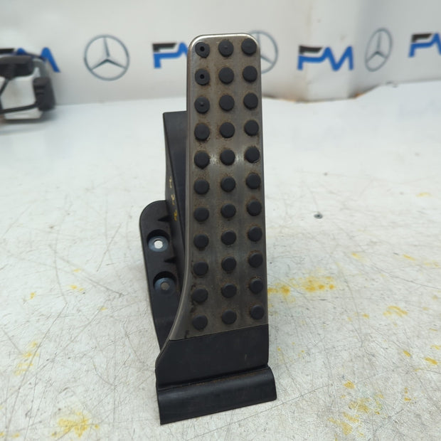 MERCEDES S CLASS W222 ACCELERATOR THROTLE PEDAL A2223001100 FM001425