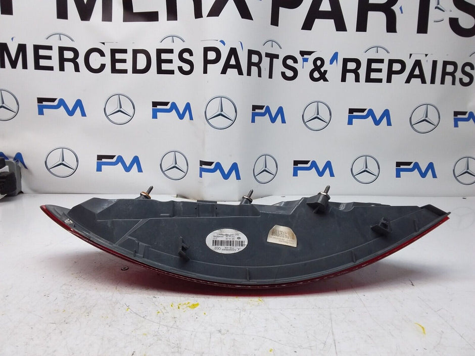 2016 MERCEDES  C CLASS W205 REAR DRIVER SIDE O/S LED LIGHT A2059066400 FMT24