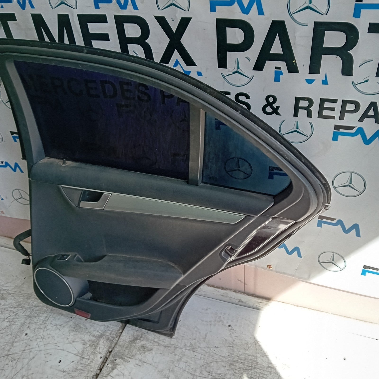 MERCEDES C-CLASS W204 DRIVER REAR DOOR OSR GREY 2008-14 FMD231