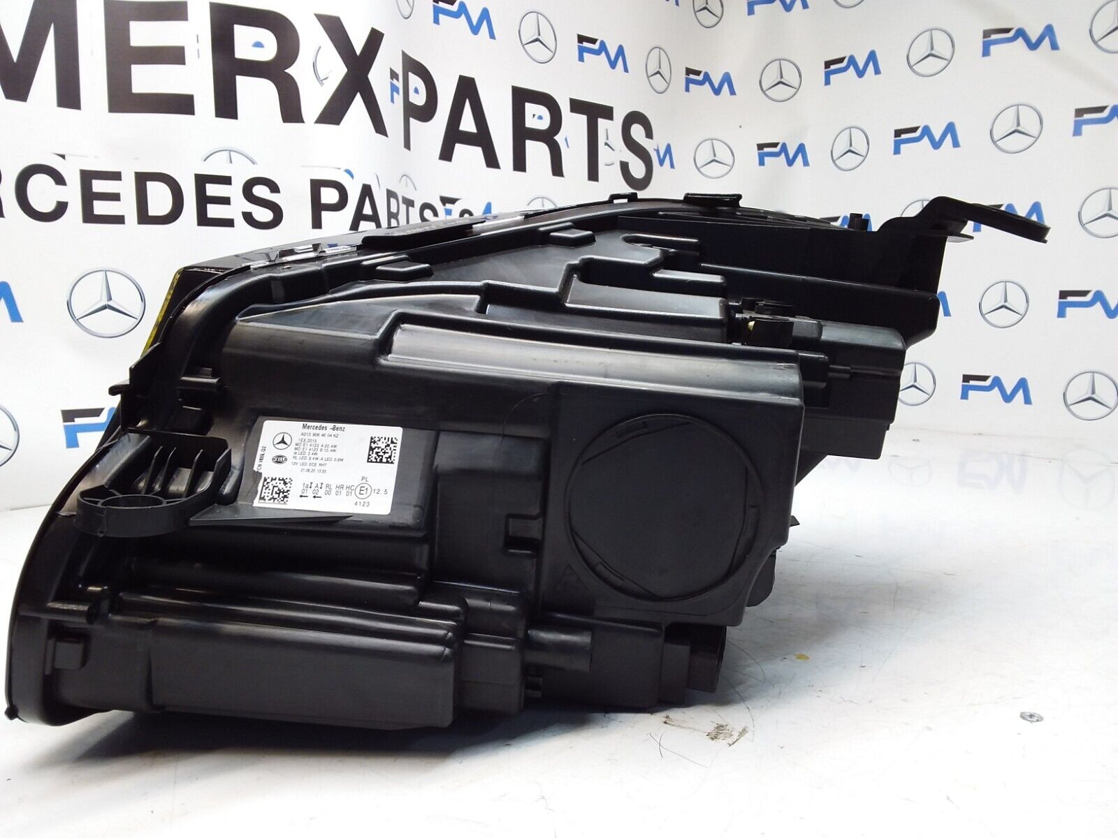 2020 MERCEDES E-CLASS W213 O/S Driver Side Front Headlight A2139064604 FMH32