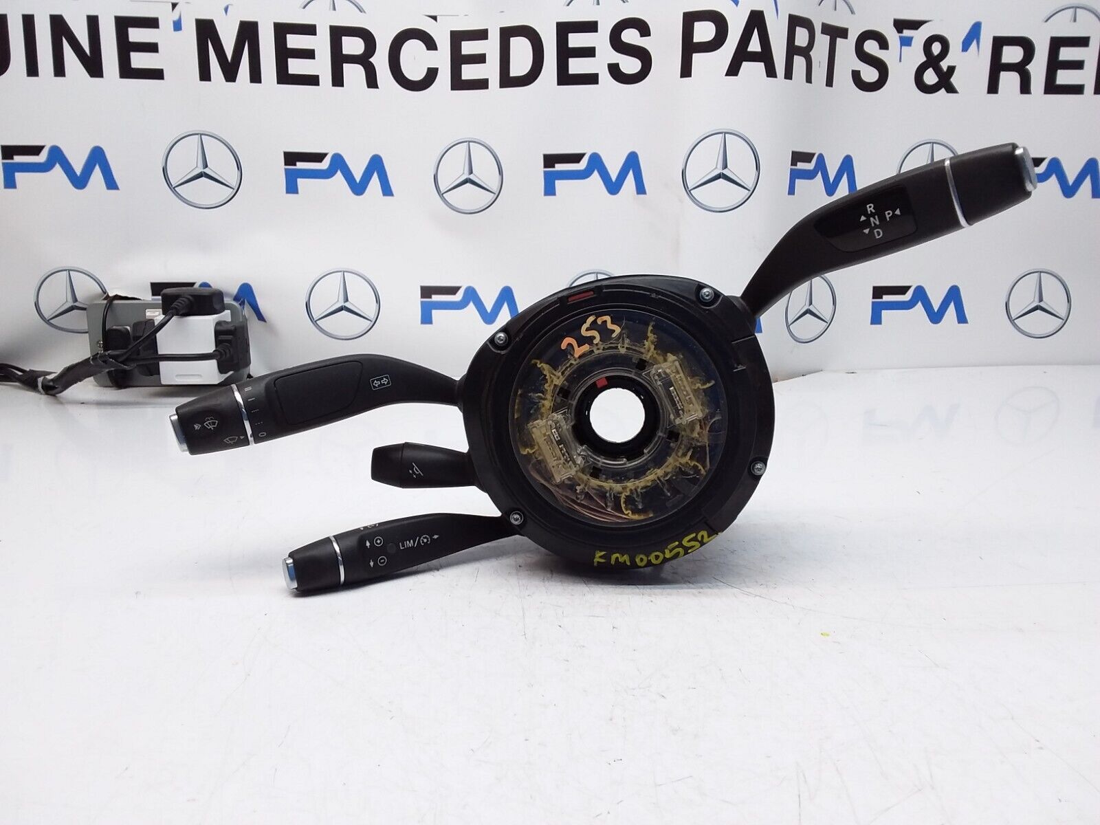 Mercedes GLC GLE W253 INDICATOR/WIPER GEAR SELECT + SQUIB  2016 FM00552