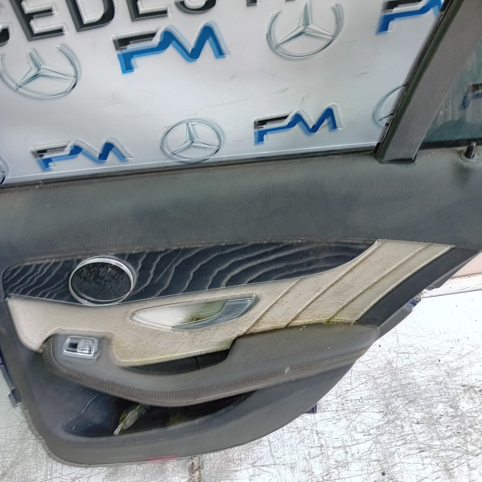 MERCEDES C-CLASS W205 DRIVER REAR DOOR NSR 2014 ON BLUE COMPLETE FMD384