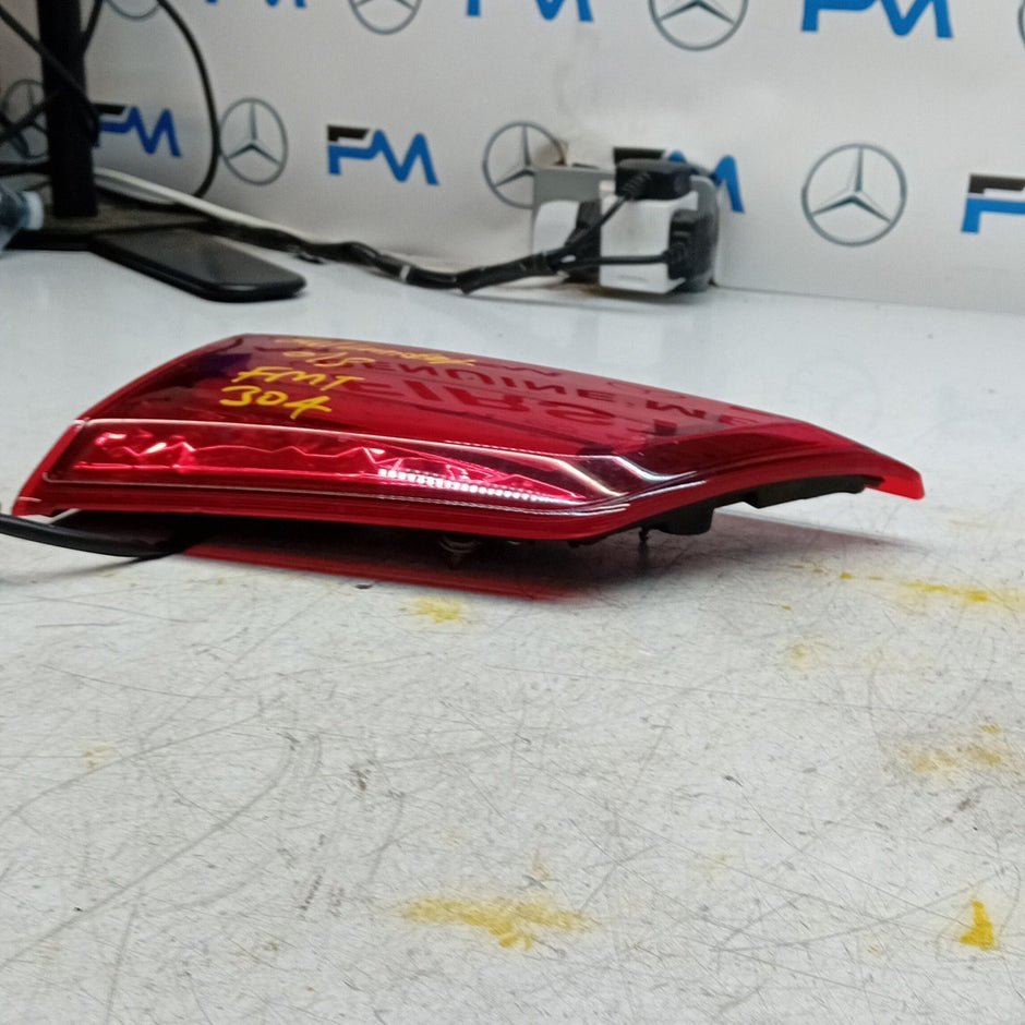 MITSUBISHI OUTLANDER MK3 PASSENGER SIDE LEFT REAR INNER TAIL LIGHT 2013 FMT304