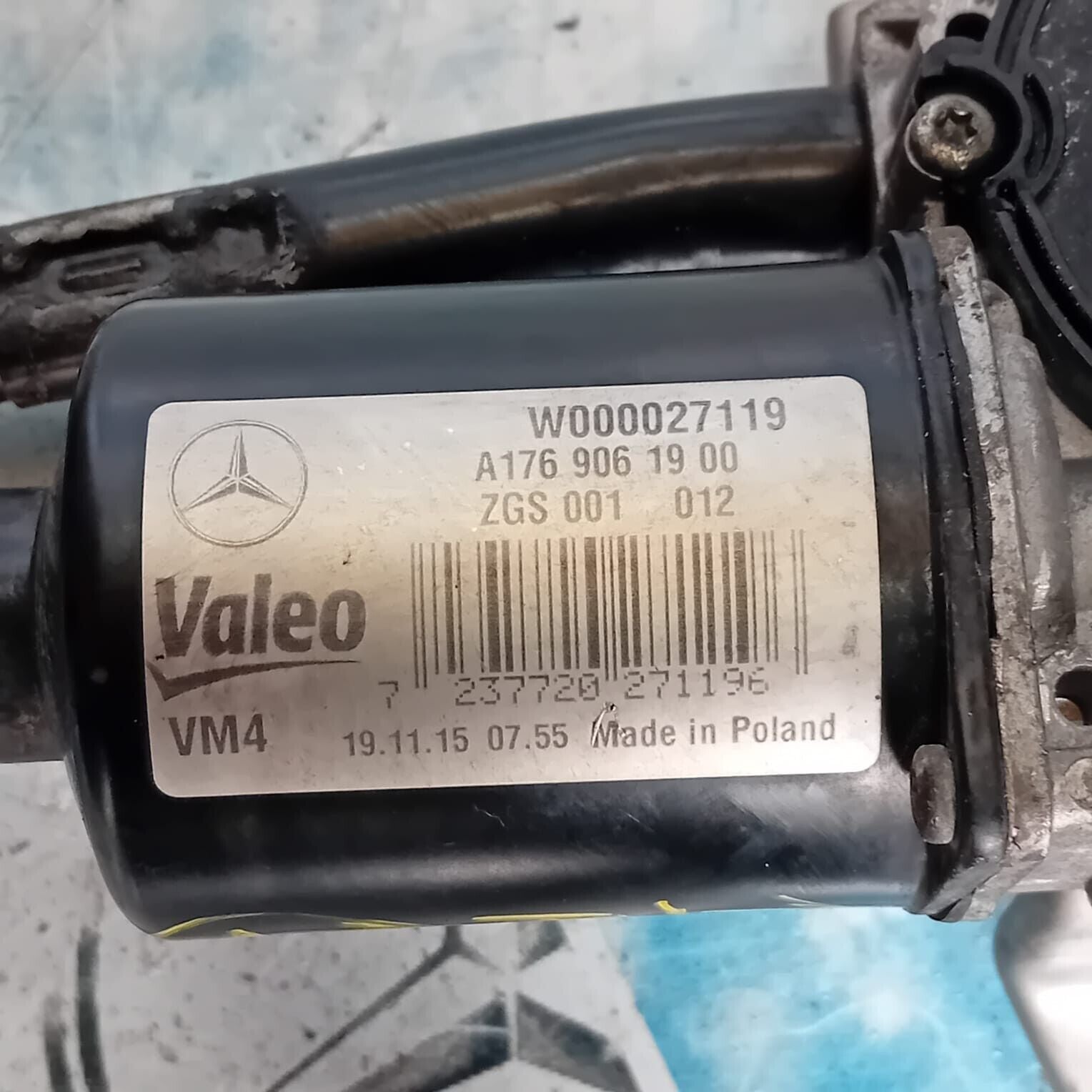 MERCEDES CLA C117 2013 - 2019 WIPER MOTOR & LINKAGE FRONT A1769061900