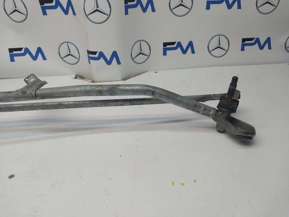 14-21 MERCEDES C CLASS WINDSCREEN WIPER MOTOR & LINKAGE FRONT A2058208202FM00215