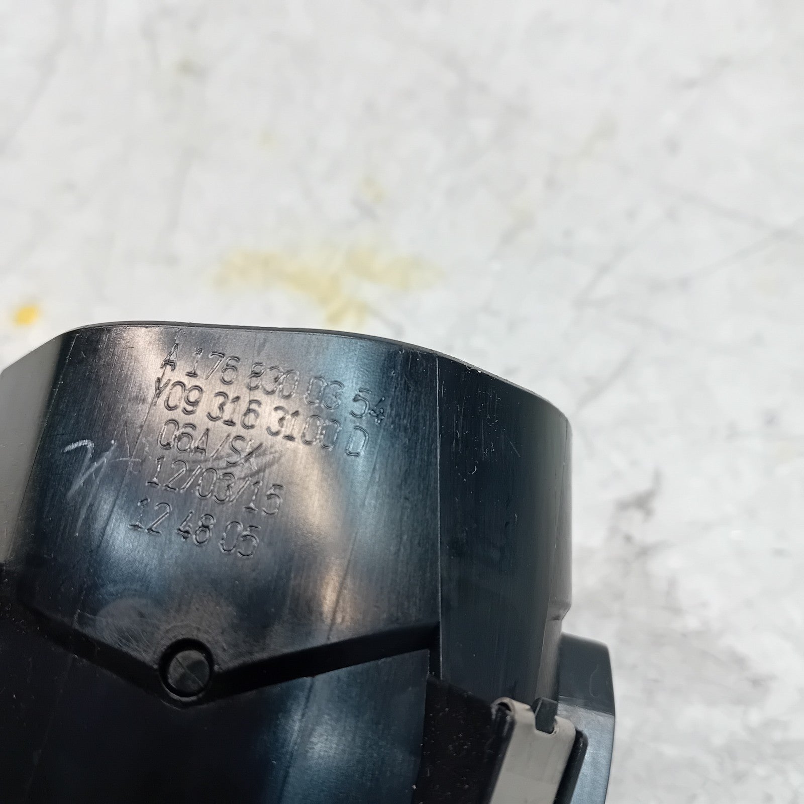 MERCEDES BENZ A-CLASS W176 DASHBOARD AIR VENT 2015 A1768300354 FM001492