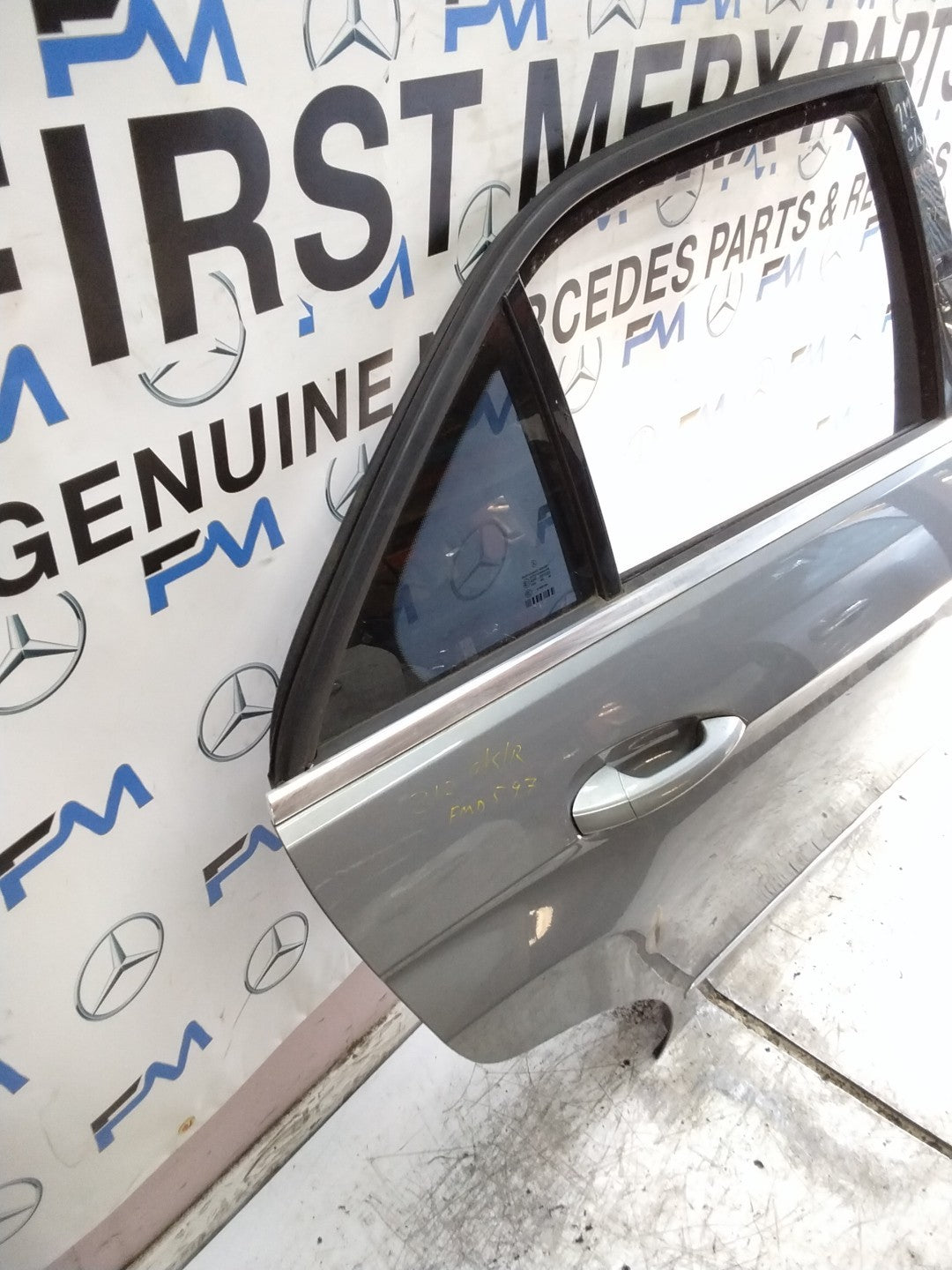 MERCEDES BENZ  E-CLS W212  DRIVER REAR DOOR OSR GREY 2009-16  FMD597
