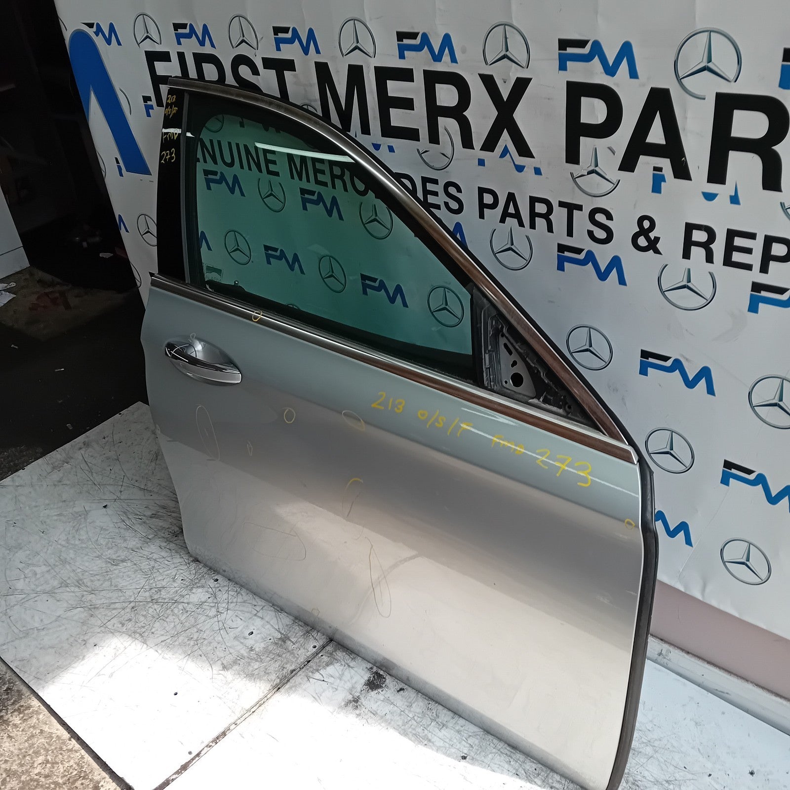 MERCEDES E-CLASS W213 SLN DRIVER FRONT DOOR OSF 2016 ON SILVER COMPLETE FMD273