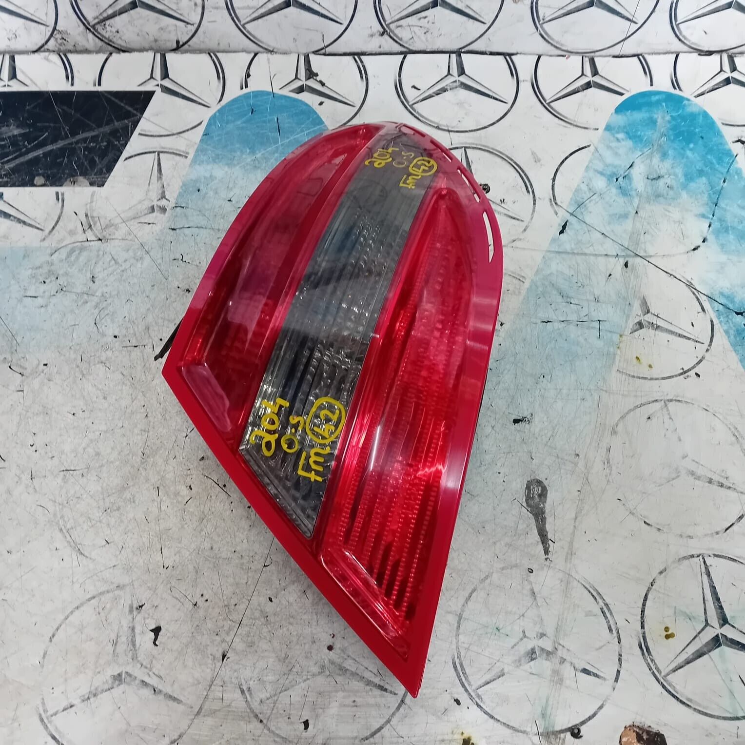 MERCEDES C CLASS SPORT W204 O/S DRIVER RIGHT REAR TAIL LIGHT 2007-11 2048203064R