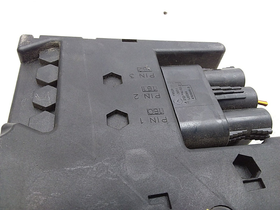 MERCEDES BENZ  E-CLASS W212 POWER DISTRIBUTION FUSE BOX A2125407050 FMR477