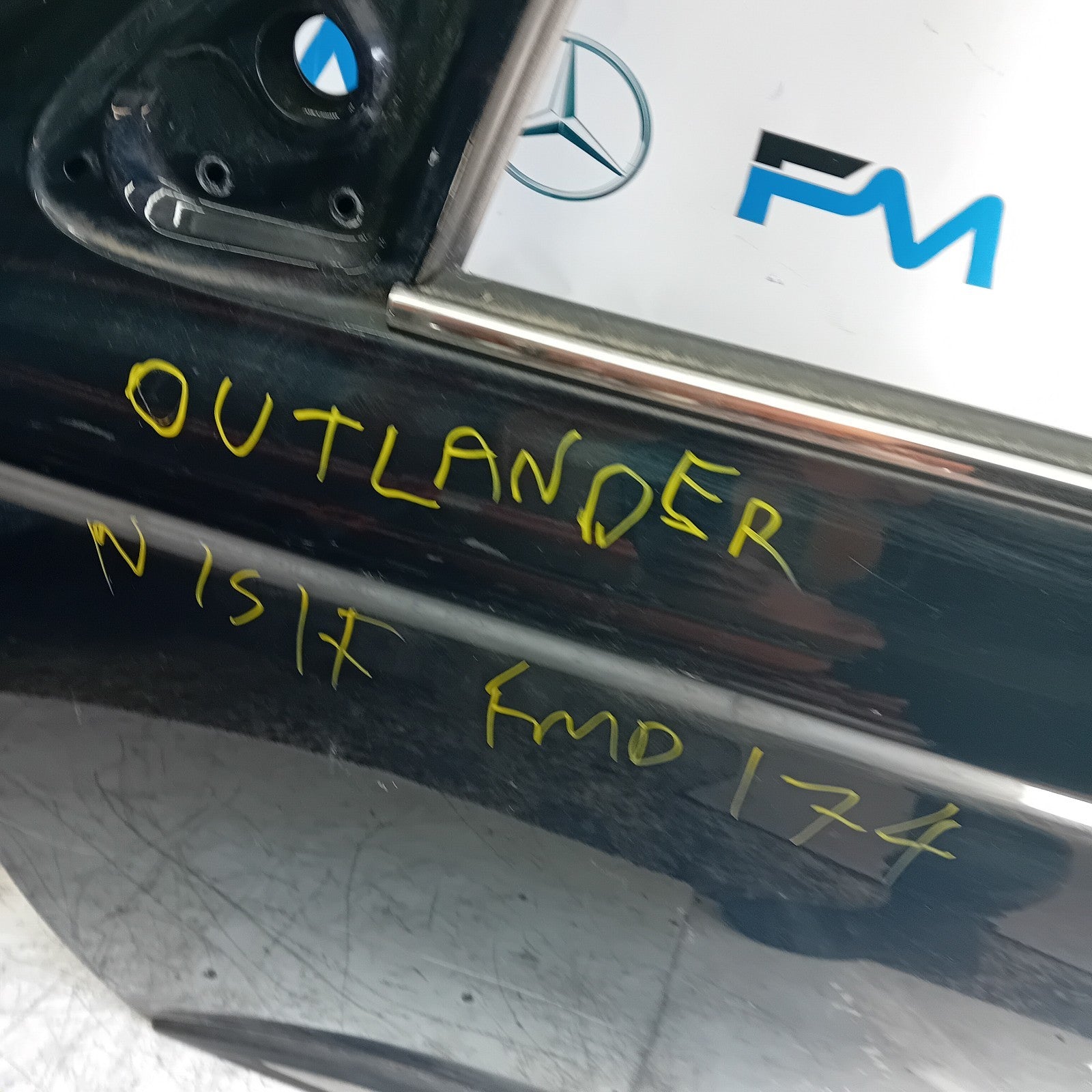 MITSUBISHI OUTLANDER MK3 PASSENGER SIDE FRONT DOOR BLACK 2013 FMD174