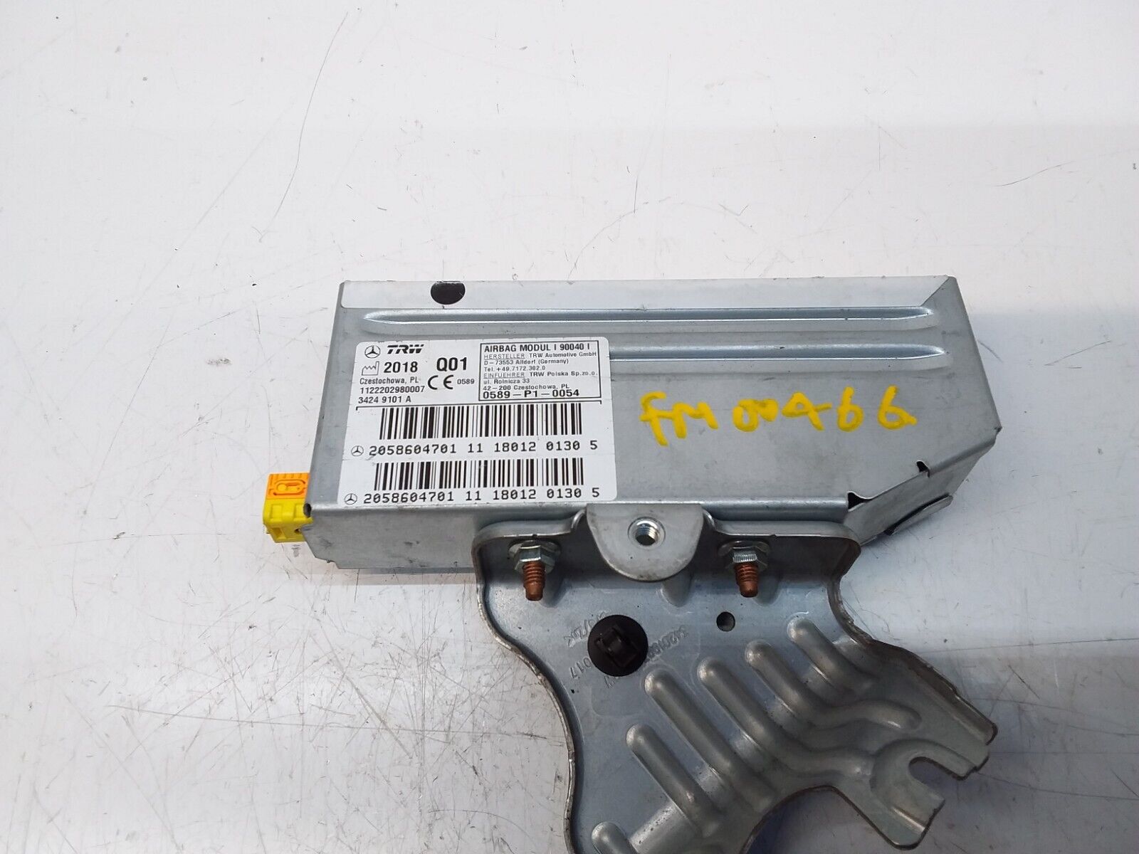 MERCEDES  C-CLASS W205 PASSENGER REAR SIDE  AIRBAG MODULE A2058604701 FM00466