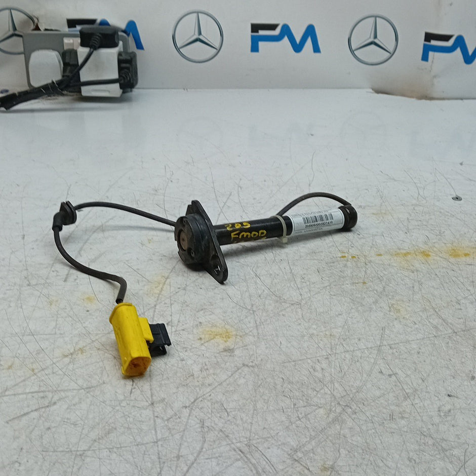 MERCEDES C CLASS W205 BONNET PEDESTRIAN ACTUATOR A2059060002 2017 FM001444